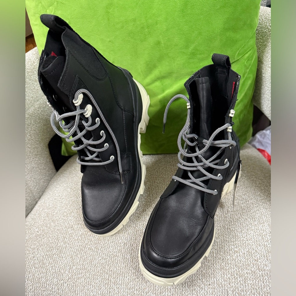 Sorel Black and White Boots